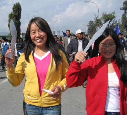 More demonstrators carrying symbolic kukris. 2007.
