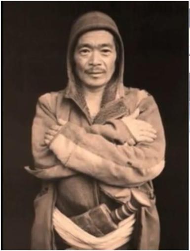 A modern kirati tribesman carrying a large working kukri in his belt.  Source: Wikimedia.