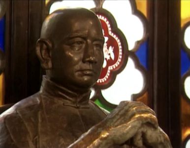 A statue located in the Wong Fei Hung Temple in Foshan.