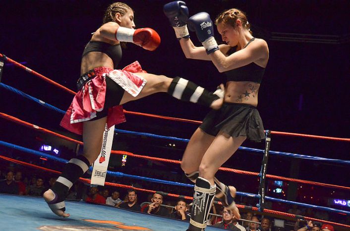 Women's Muay Thai match.  Photo by Eric Langley (CC).  Source: Wikimedia.