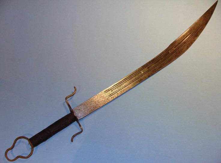 http://www.swordsantiqueweapons.com/s205_full.html